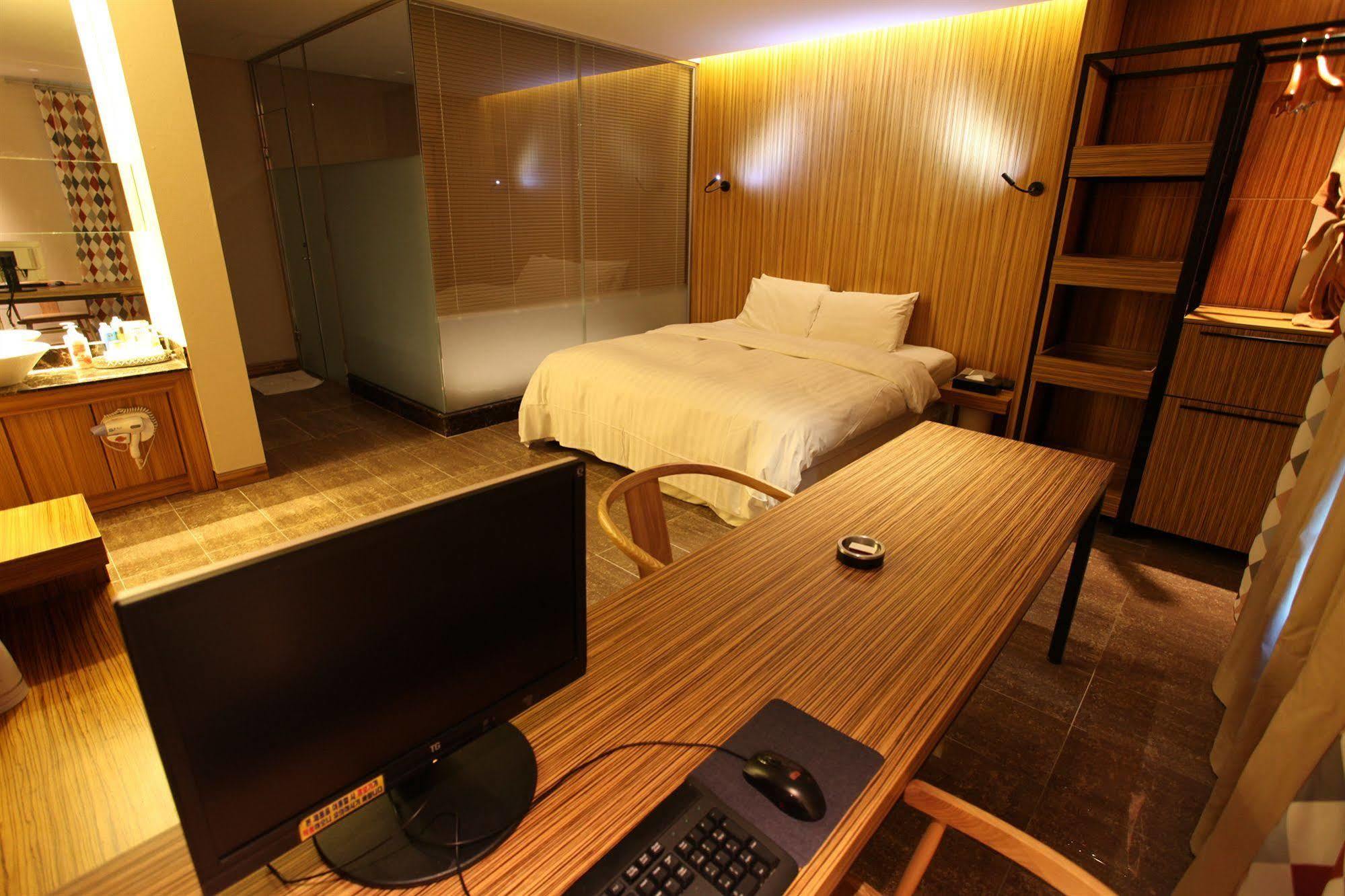 Yeongdeungpo Lifestyle F Hotel Seul Exterior foto