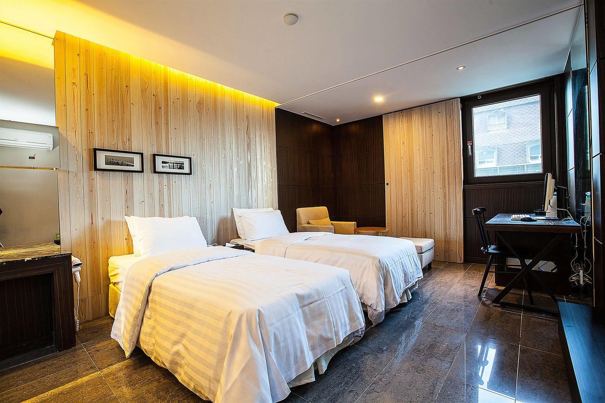 Yeongdeungpo Lifestyle F Hotel Seul Exterior foto