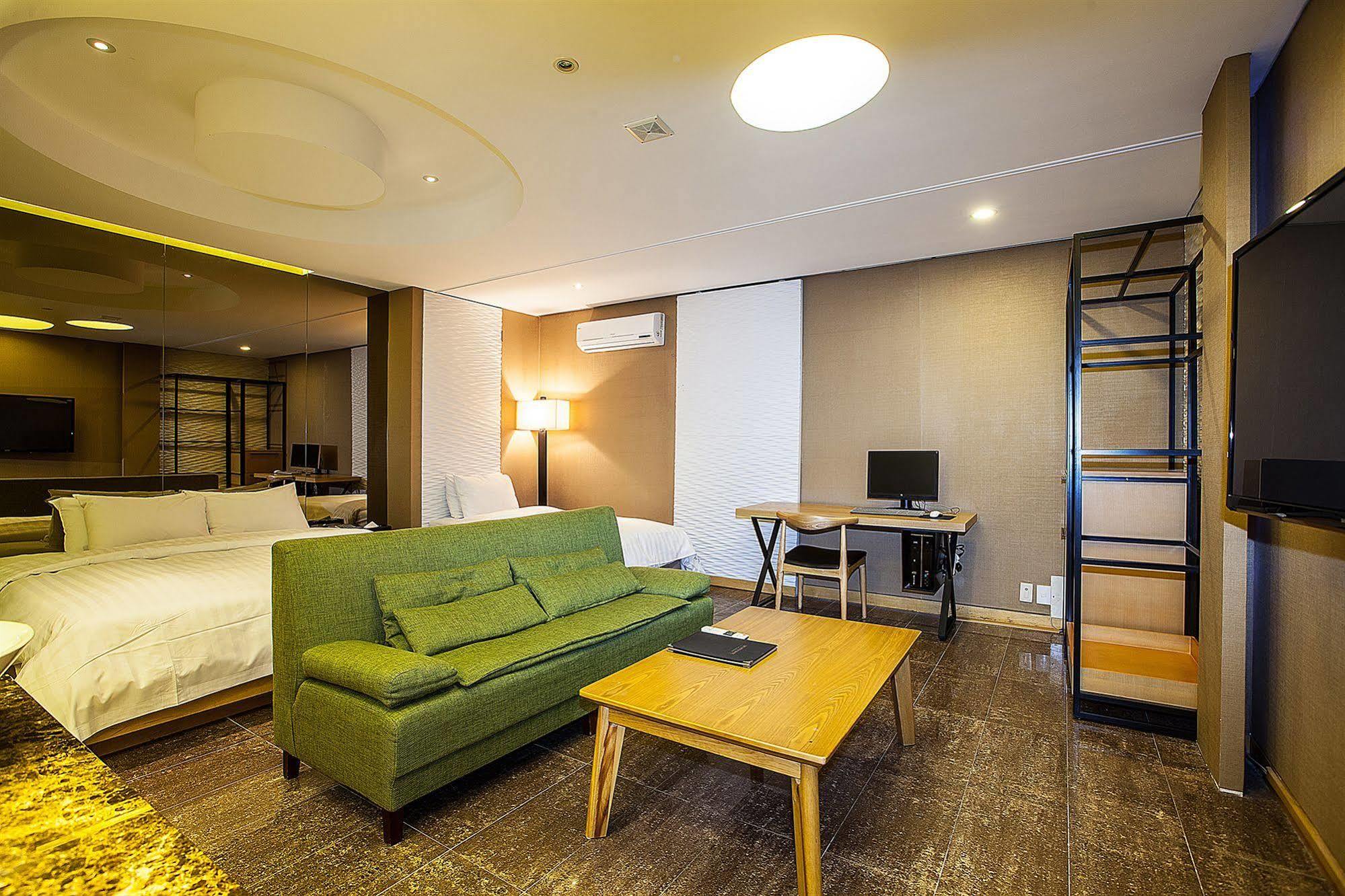 Yeongdeungpo Lifestyle F Hotel Seul Exterior foto