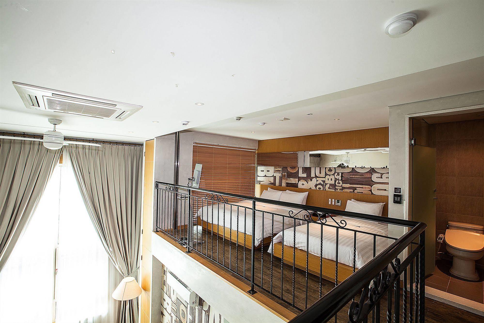 Yeongdeungpo Lifestyle F Hotel Seul Exterior foto